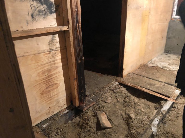 "Власники погасили самотужки": на Калущині трапилася пожежа (ФОТО) 8 132435259 1358990844437405 2532892987360914753 o