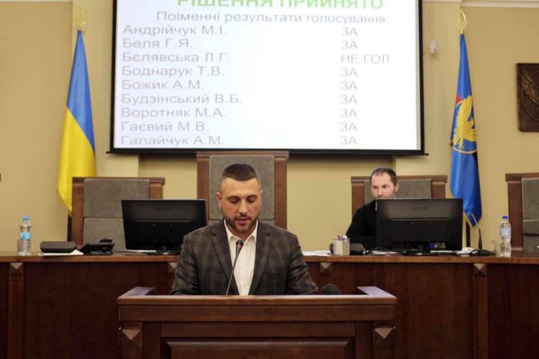 У Коломийській міській раді склали присягу ще троє депутатів (ФОТО) 5 132612520 1314711175561157 6973869939988281119 n