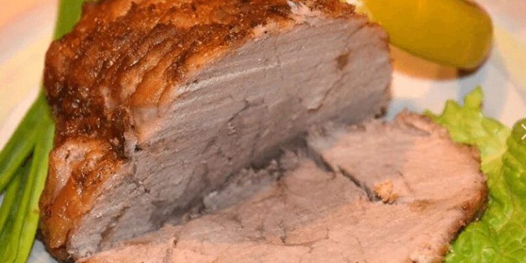 У селах Прикарпаття масово готують смачну шинку за дідівськими рецептами