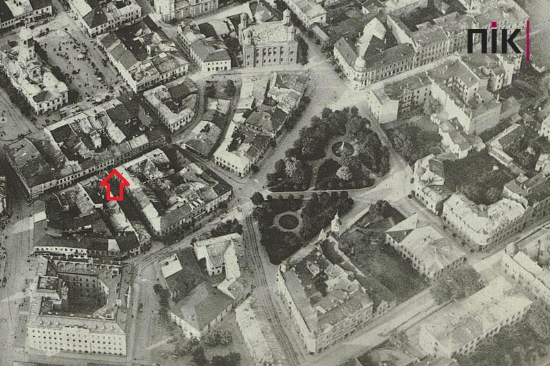 800px Luftbildaufnahme Stanislau   Synagogen