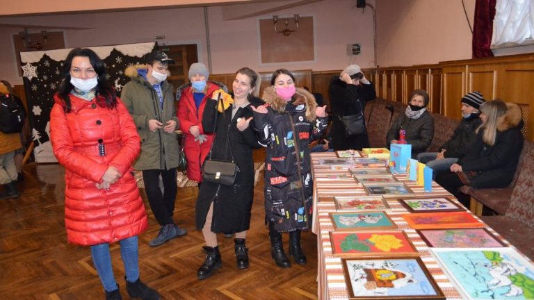 "Інклюзивна взаємодопомога": у Франківську запрацює соціальна крамничка 7 87a63ddc73ddf685