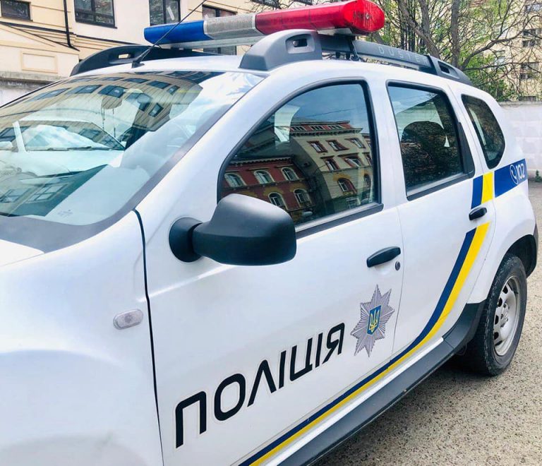 На Богородчанщині чоловік з ножем накинувся на колишню дружину (ФОТО) 2 На Богородчанщині чоловік з ножем накинувся на колишню дружину (ФОТО)