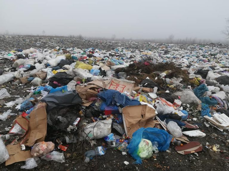 У Рожнятові викличуть поліцію, якщо на місцевий полігон привезуть сміття з Перегінської ОТГ (ФОТО) 5 У Рожнятові викличуть поліцію, якщо на місцевий полігон привезуть сміття з Перегінської ОТГ (ФОТО