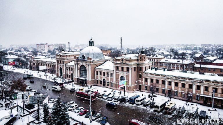 Як виглядає засніжений Івано-Франківськ з висоти пташиного польоту (ФОТО) 9 Франківськ, зима, сніг