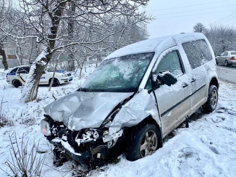 В Галицькому районі львівянин вчинив смертельну аварію. Померла жінка (ФОТО) 10 ДТП, галицьький район