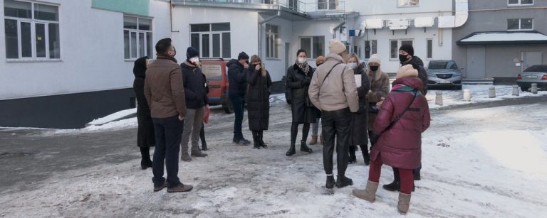 Як живуть франківці у будинку, який не можуть здати 6 років (ФОТО, ВІДЕО) 11 Франківськ
