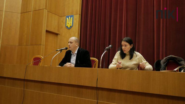Люди у владі сидять без зарплати: гірка доля спіткала апарат Івано-Франківської районної ради (ФОТО)