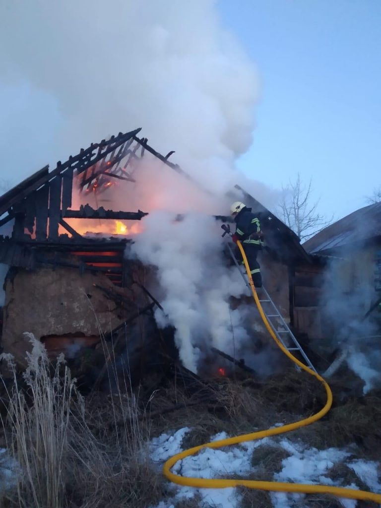 На Богородчанщині горіла господарська будівля (ФОТО) 4 Богородчанщина, пожежа