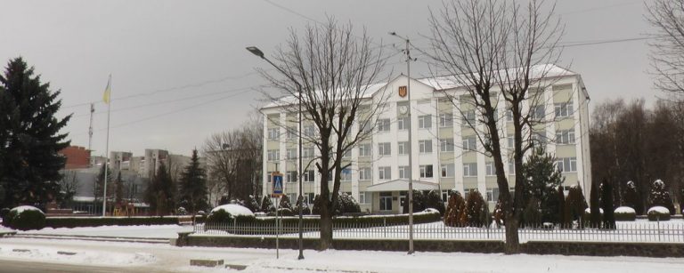 Майже 500 посад скоротять в райдержадміністраціях Прикарпаття 12 Прикарпаття
