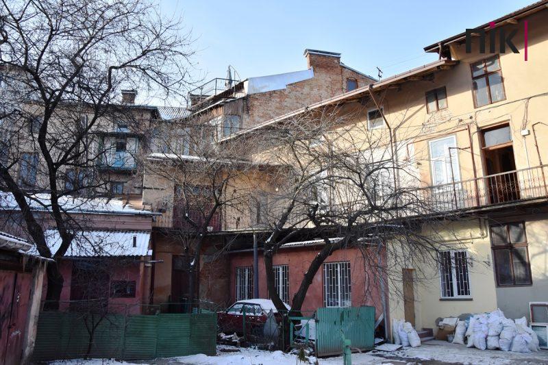 Івано-Франківськ навиворіт: вулиця Грушевського (ФОТОРЕПОРТАЖ) 10 DSC 0163 scaled