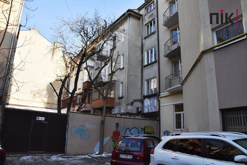 Івано-Франківськ навиворіт: вулиця Грушевського (ФОТОРЕПОРТАЖ) 23 DSC 0188 scaled