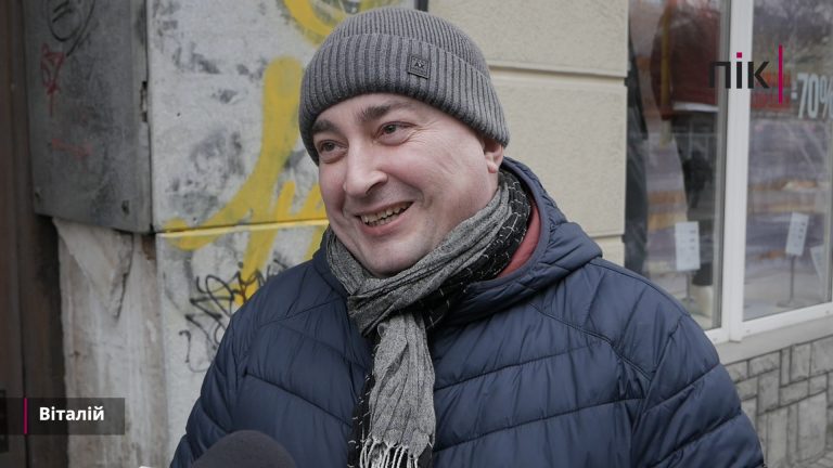 Міжнародний день митників: що кажуть про них франківці (ВІДЕО) 8 P1300265.00 01 51 02.Still001