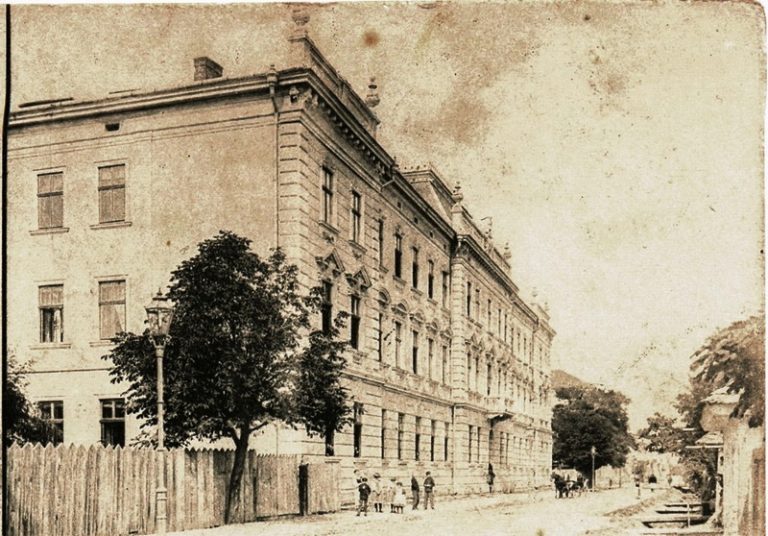 Ретро Івано-Франківськ: 124 роки тому скарбова дирекція оселилася у кам’яниці Іммердауера (ФОТО) 10 litopys 1 21