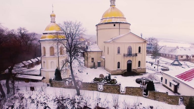 Прикарпатців просять долучитися до будівництва дитячого містечка "Дім Ангенла" у Гошеві