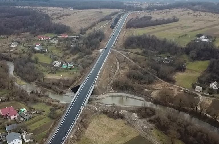 На Калущині завершуть капітальний ремонт мосту-довгобуду (ВІДЕО) 11 photo 2021 01 03 10 21 17 2