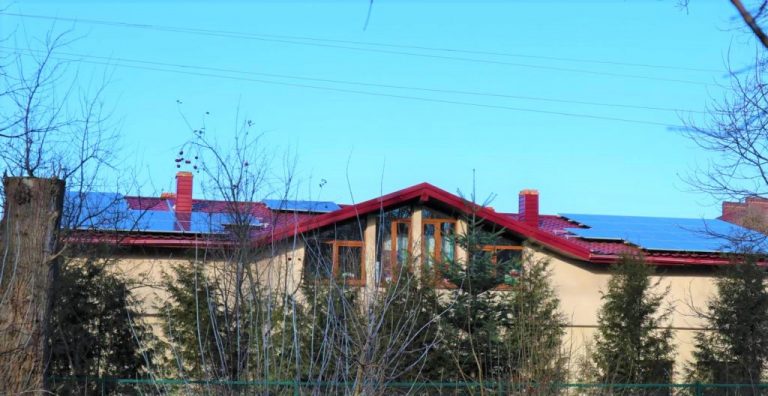 У Надвірній в художній школі встановили сонячну електростанцію (ФОТО) 3 У Надвірній в художній школі встановили сонячну електростанцію (ФОТО)