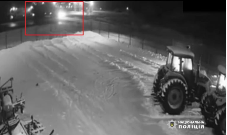 З'явилося відео моменту смертельного зіткнення мікроавтобуса та сміттєвоза неподалік Франківська 1 1 6