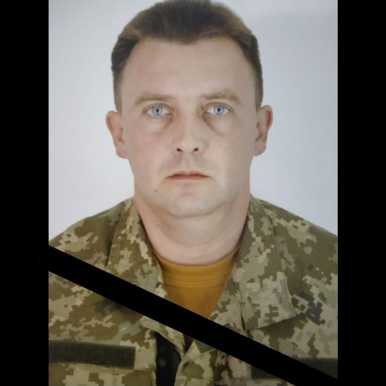 Сьогодні у Франківську попрощаються із захисником України (ФОТО) 6 152435681 1618335438364173 875829740085402338 o