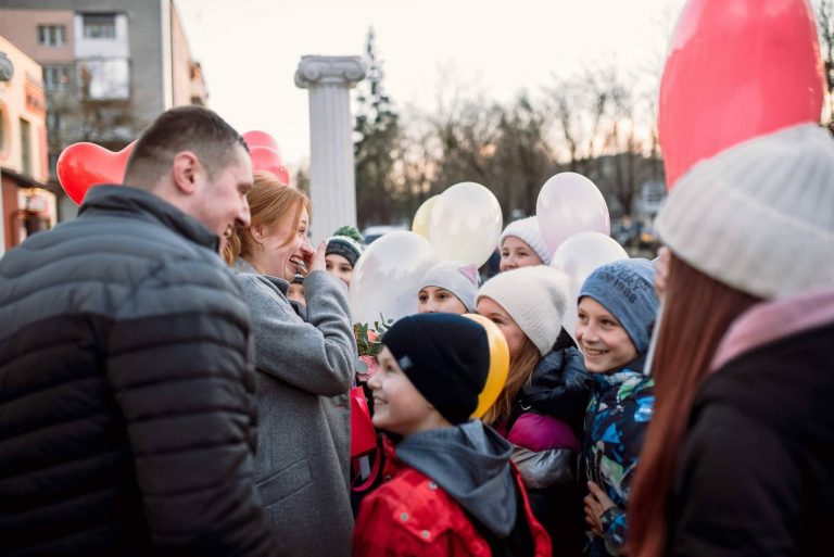 У Калуші учні приготували сюрприз для улюбленої вчительки (ФОТО) 12 У Калуші учні приготували сюрприз для улюбленої вчительки (ФОТО)