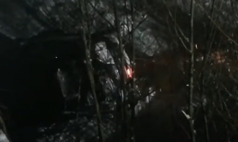 З’явилося відео з місця падіння автівки з мосту в Рожнятові 8 4