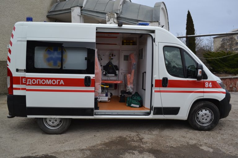 Автопарк служби не поповнювався 5 років: у Галичі лікарня отримала новий автомобіль (ФОТО) 9 Автопарк служби не поповнювався 5 років: у Галичі лікарня отримала новий автомобіль (ФОТО)