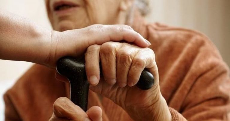 У Коломиї пенсіонерка віддала шахраям майже 90 тисяч гривень за "порятунок" доньки 8 У Коломиї пенсіонерка віддала шахраям майже 90 тисяч гривень за "порятунок" доньки