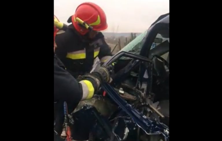 Подробиці ДТП неподалік Галича: потерпілого "вирізали" з салону (ВІДЕО) 10 740753 227418510727869 255633767 o