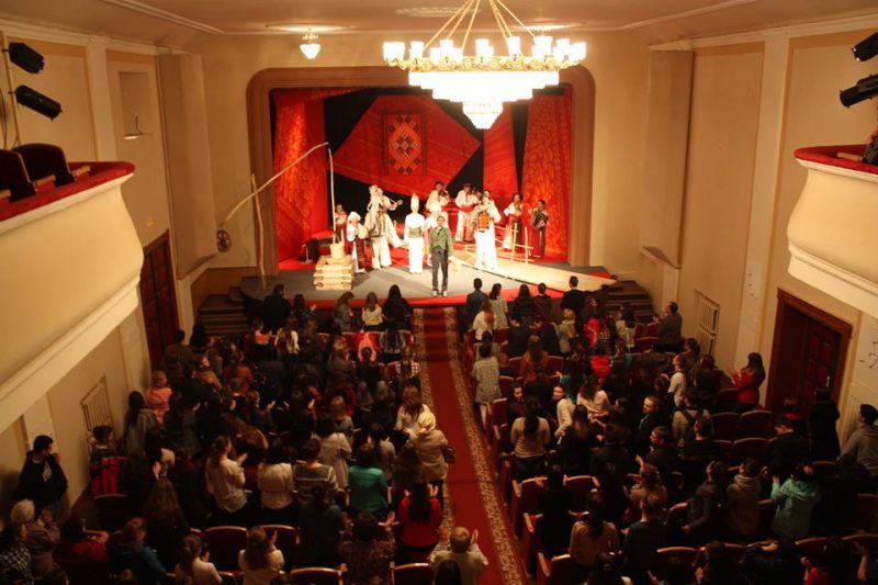 Куди піти на Прикарпатті: театр у Коломиї