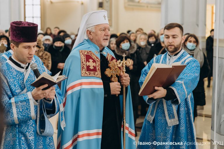 У Брошнів-Осаді Митрополит Володимир висвятив трьох дияконів (ФОТО) 10 У Брошнів-Осаді Митрополит Володимир висвятив трьох дияконів (ФОТО)
