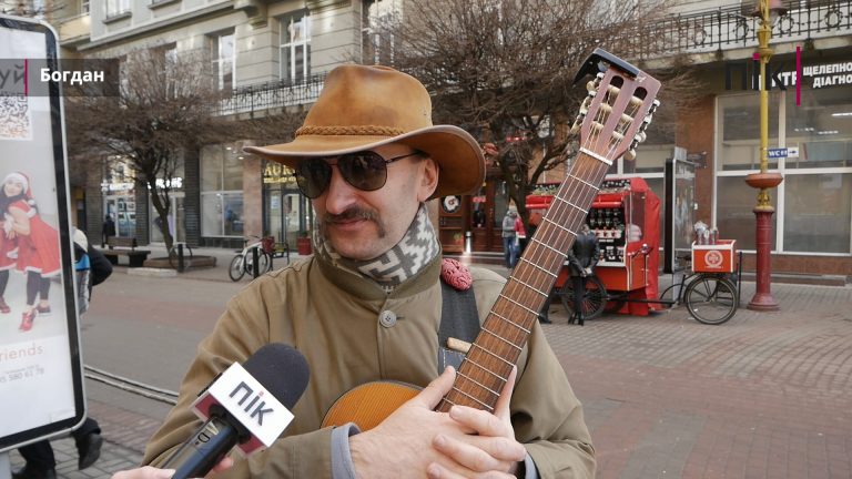 Військовий парад до 30-річчя незалежності України. Що про це думають франківчани (ВІДЕО) 5 відео, парад