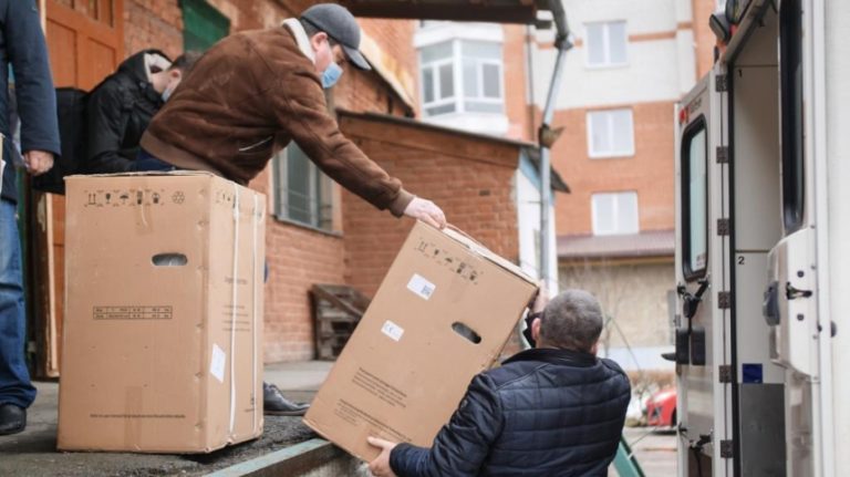 Прикарпатські лікарні отримали 27 двопотокових кисневих концентраторів 4 bsgtbcbf