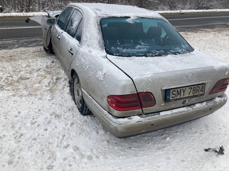 На Прикарпатті трапилася ДТП (ФОТО) 12 e12927d6 9521 40e1 a519 13318de51935