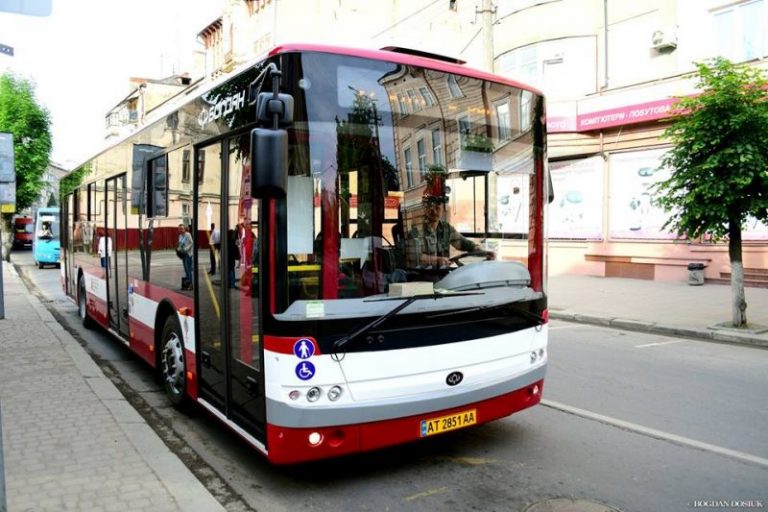 Смушак заперечив зміни в русі трьох автобусів 4 101981295 3124626874227040 2084940802387083264 n