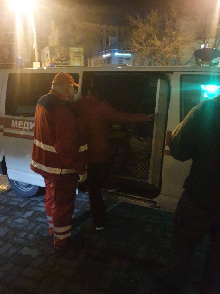 У Франківську врятували жінку, яка потребувала медичної допомоги (ФОТО) 9 164398139 2039479299525653 1891232666930654610 o