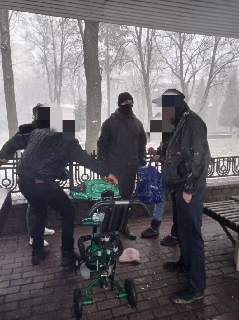 У Франківську на Привокзальній площі вкрали дитячий велосипед (ФОТО) 2 164542118 2039418699531713 6259831144485441339 o