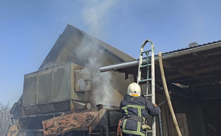 На Калущині горіла майстерня з обробки деревини (ФОТО) 7 164584795 3784302201689587 1605553375650462600 o