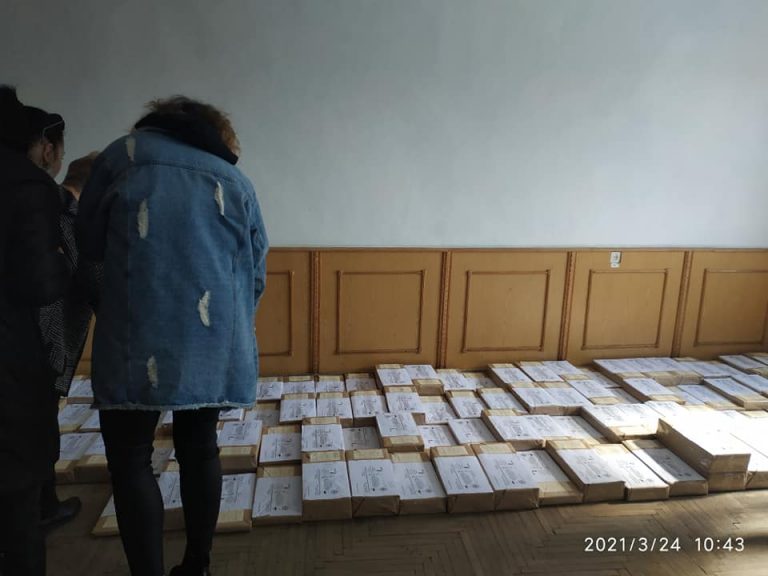 На Івано-Франківщину привезли бюлетені для голосування (ФОТО) 5 На Івано-Франківщину привезли бюлетені для голосування (ФОТО)