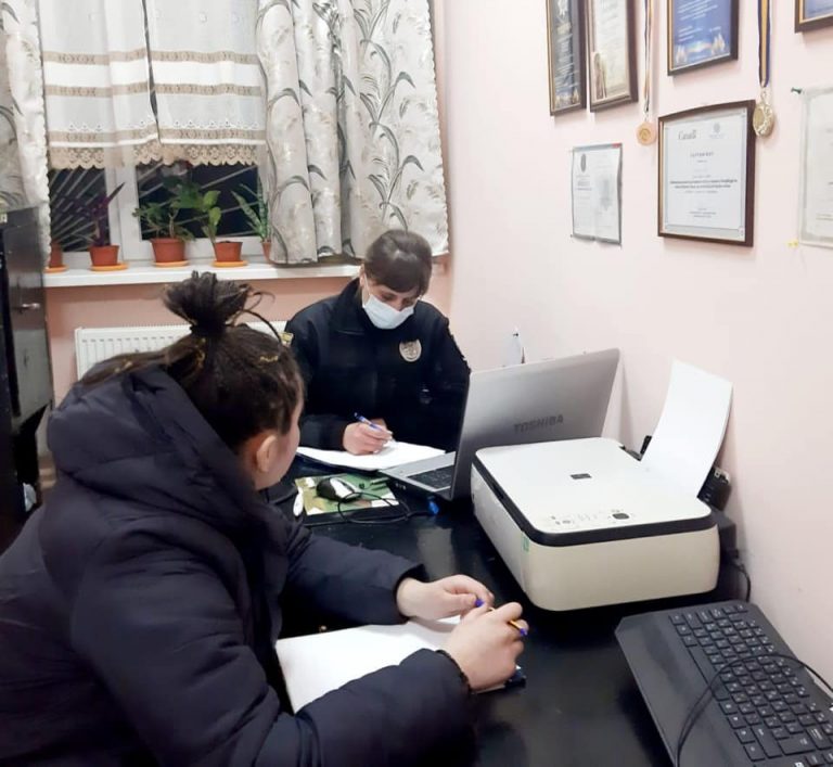 Зниклу два дні тому неповнолітню дівчину знайшли в Івано-Франківську (ФОТО) 12 165502485 5688723117834948 2532211363112851287 n