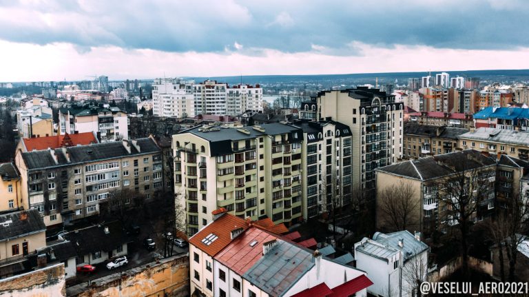 Івано-Франківськ: у мережі показали вулицю Шевченка з висоти пташиного польоту (ФОТО) 11 Івано-Франківськ: у мережі показали вулицю Шевченка з висоти пташиного польоту (ФОТО)
