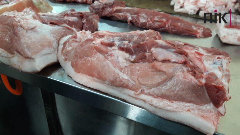 Свіже м’ясо та завтрашній день: що прогнозує ситуація на центральному ринку в Івано-Франківську: (ФОТО)