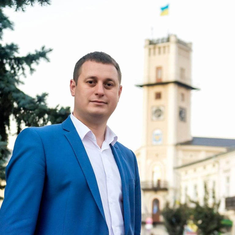 Президент звільнив голову Коломийської райдержадміністрації 3 Президент звільнив голову Коломийської райдержадміністрації
