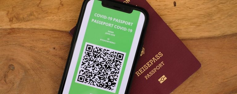 У ЄС запроваджують "зелені паспорти вакцинації". Чи зможуть подорожувати українці 6 778d493e1f3f25ff