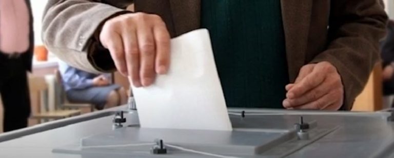У Ланчині виборець проголосував без паспорта 3 У Ланчині виборець проголосував без паспорта