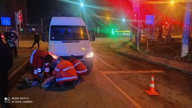 Стали відомі деталі вечірньої ДТП у Франківську: загинула жінка (ФОТО) 12 d21aa901 3798 483a b895 a39e3338d8b8