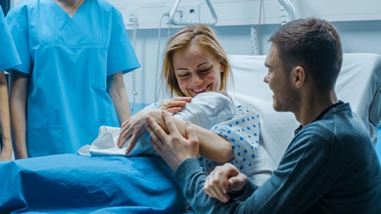 У Львові запровадили безкоштовні фотосесії з родзалу 3 У Львові запровадили безкоштовні фотосесії з родзалу