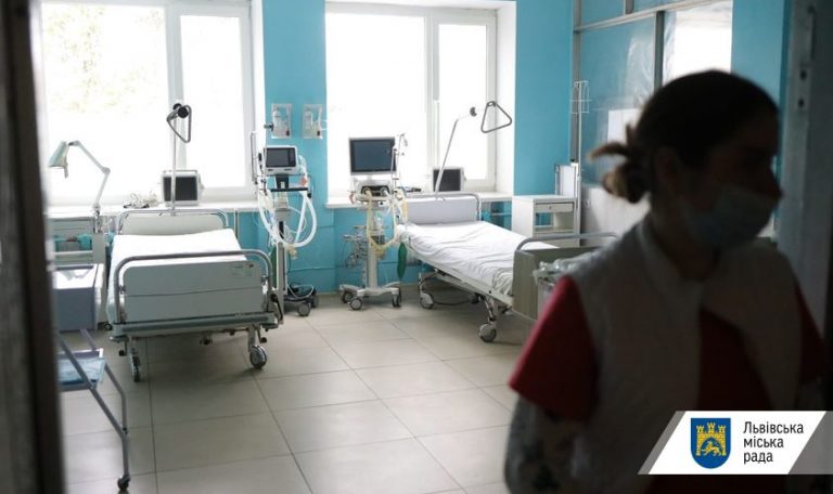 У Львові планують облаштувати тимчасові шпиталі для Covid-хворих