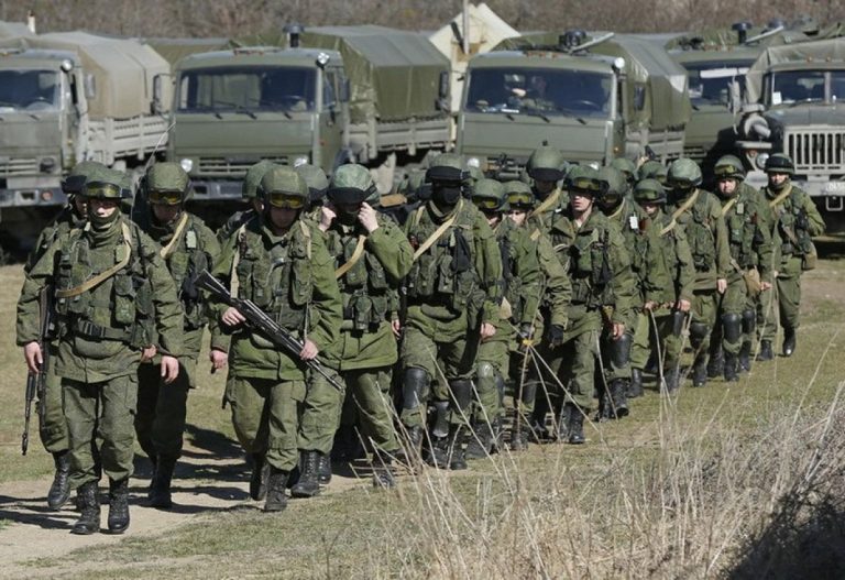 РФ готується до "миротворчих дій" на Донбасі: що це означає 8 114613