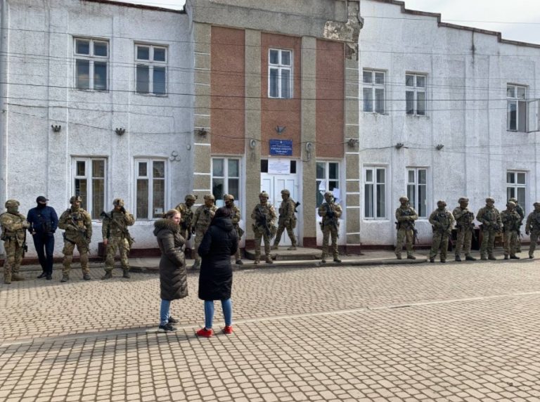 Довибори на Прикарпатті: цієї ночі поліцію попереджали про замінування та захоплення заручників 2 167374541 4085220008184343 7492102676752289608 n