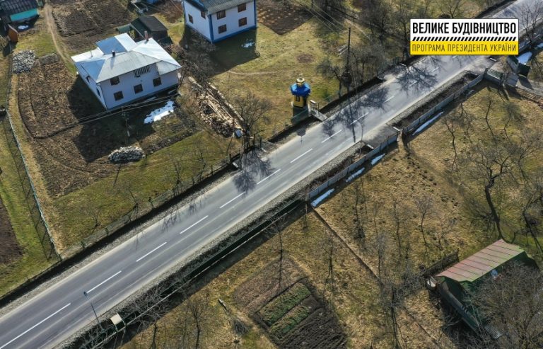 На Верховинщині завершили капітальний ремонт дороги Р-62 Криворівня – Чернівці (ФОТО) 1 На Верховинщині завершили капітальний ремонт дороги Р-62 Криворівня – Чернівці (ФОТО)