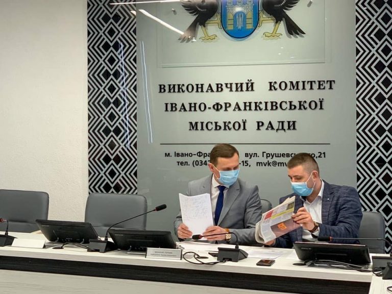У Франківську з 12 квітня курсуватимуть автобуси до садово-городніх масивів 2 170197770 138289718298432 2061180740453749926 n